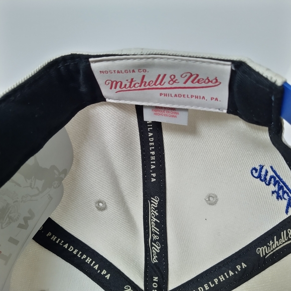 Mitchel & Ness 'Nets' snapback. Brand New Cream Blue - Picture 5 of 6